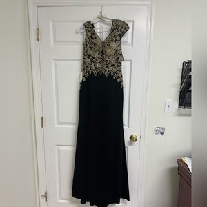 Rina di Montella formal dress